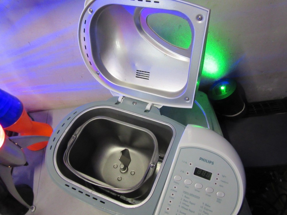 Nice Philips HL5231 Bread Maker Machine FREESHIP