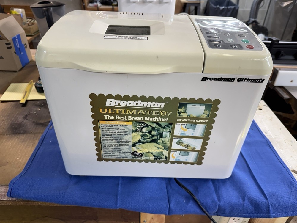 Breadman TR2200’97 Breadmaker