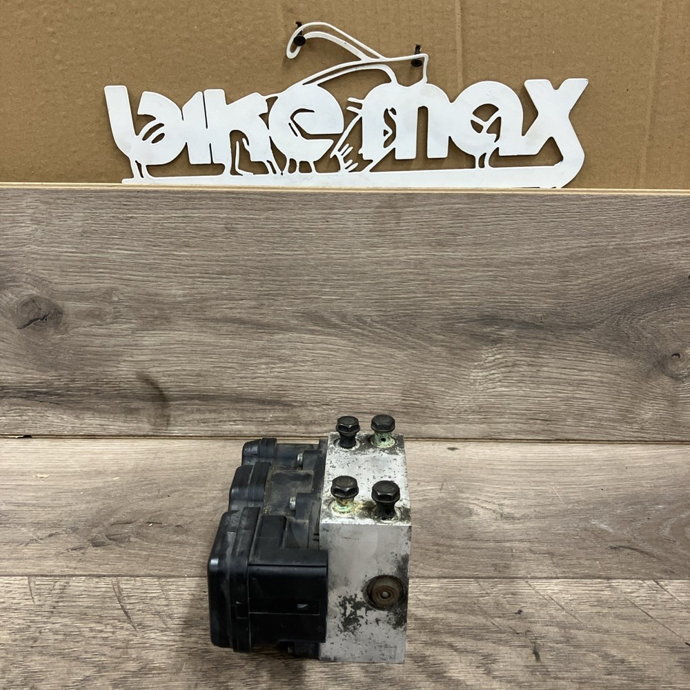 2012 Harley FLHTCU Electra Ultra OEM ABS Brake Pump & Control Module Untested