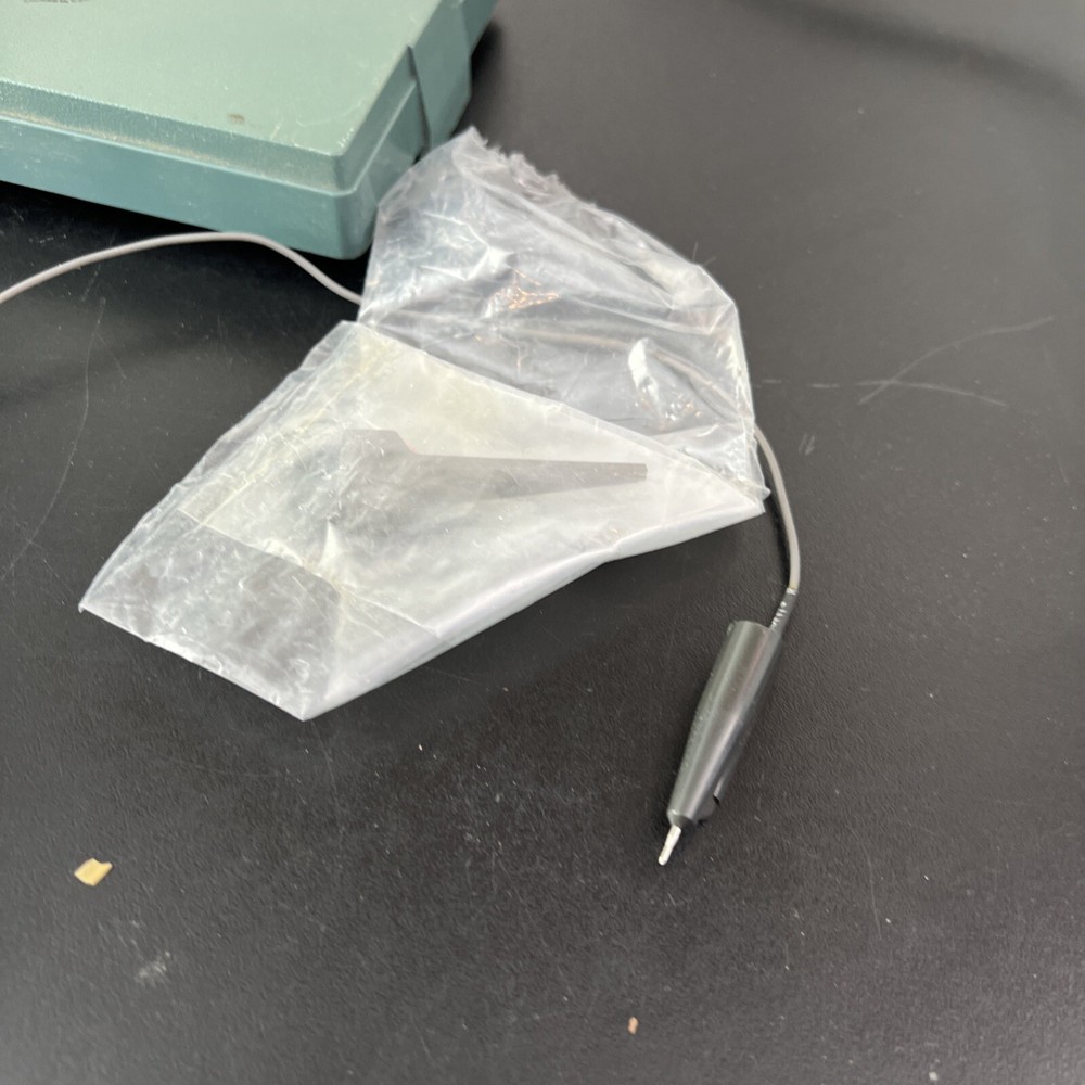 Sony Tektronix 308 Data Analyzer - Untested Powers On