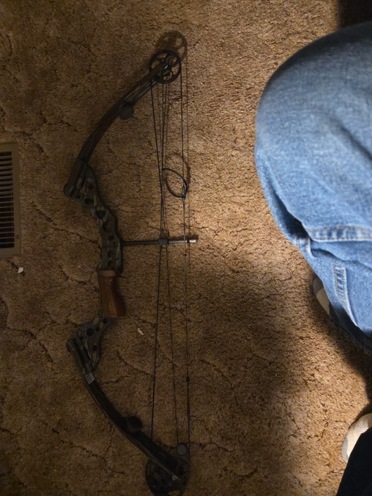 Mathews SE4 Solo Cam Compound Bow RH