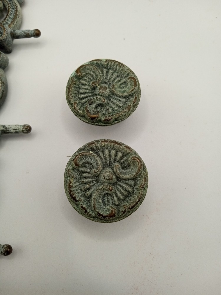 7 Vintage Heavy Metal Ornate Drawer Pulls & 2 Knobs
