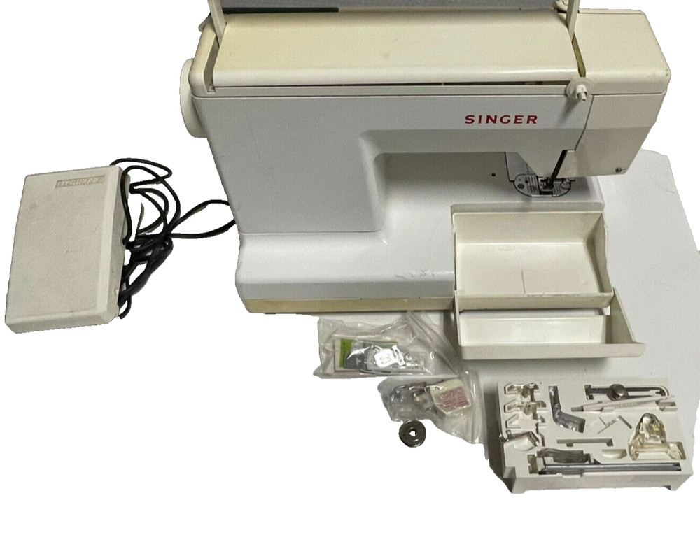 Singer Quantum 7060 Sewing Machine - High Precision