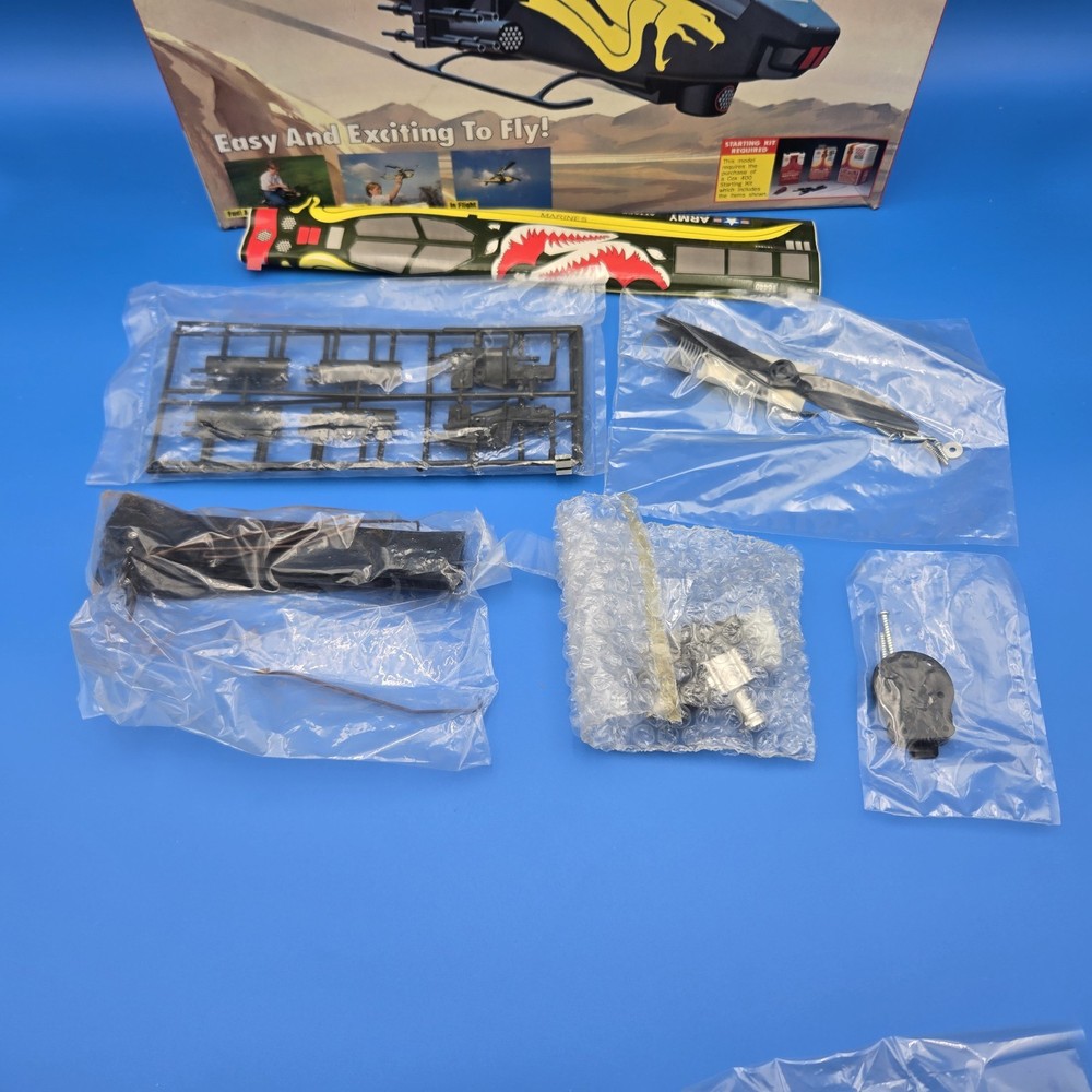 COX ATTACK COBRA .049 ENGINE POWERED FREE FLIGHT HELICOPTER NEW!