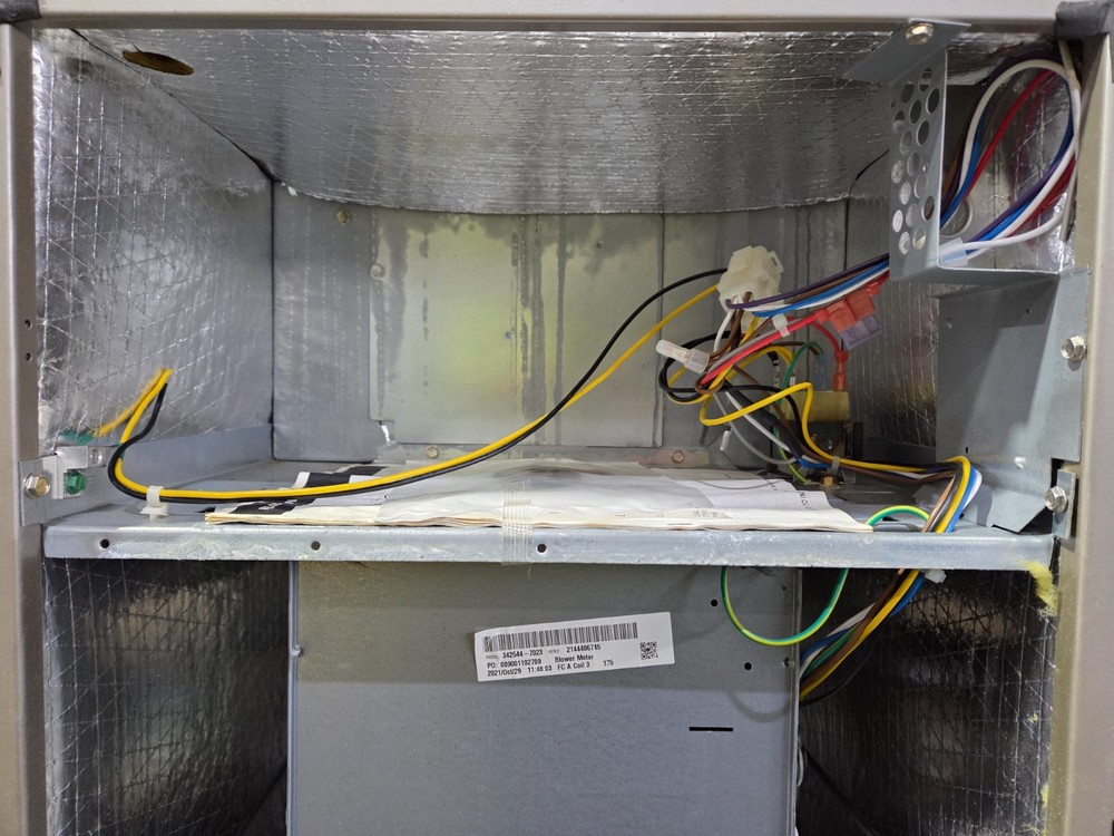 Carrier / FB4CNP030 / 208-230V / Air Handler