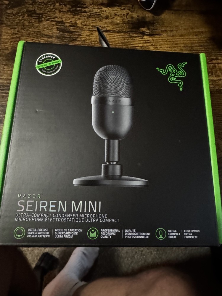 Razer Siren Mini Ultra Condenser Microphone Open Box .