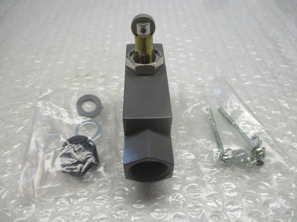 CUTLER HAMMER E47BLS11 SER.A4 LIMIT SWITCH NSMP