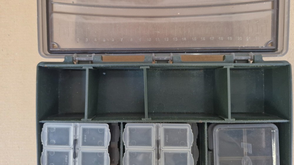 Fox Deluxe Medium Single F-Box