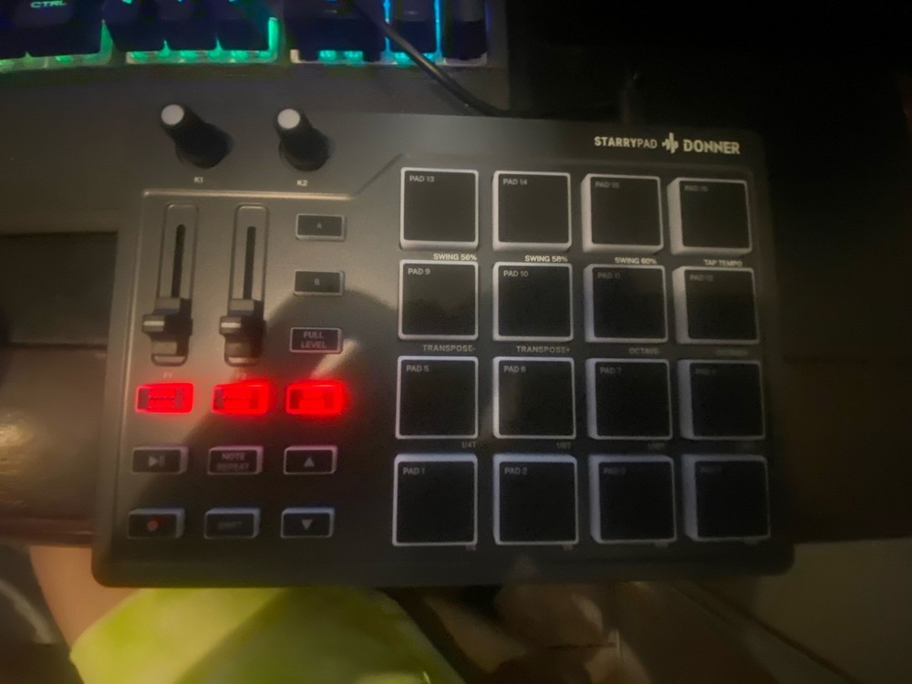 Donner STARRYPAD USB MIDI Keyboard Pad Beat Maker With Fader Knobs Drum Machine
