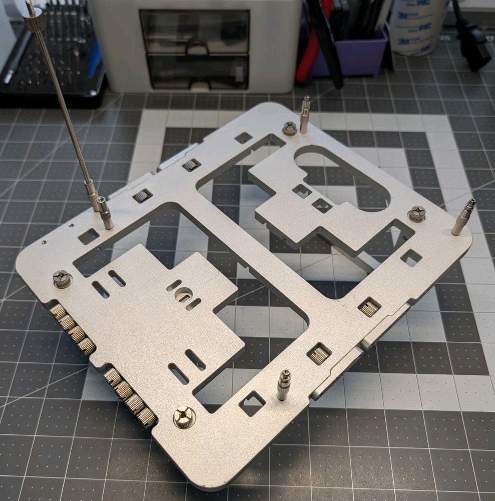 Streacom BC1 Mini iTX Motherboard Open Benchtable Workbench Version 1.0 Silver