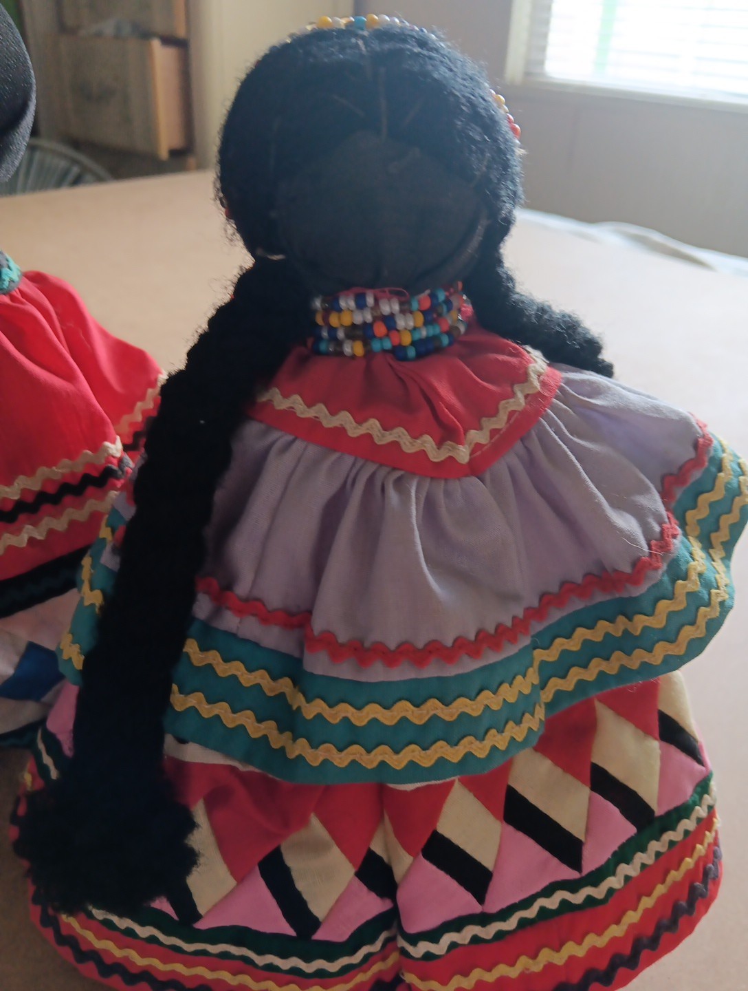 2 Native American Seminole Husk Dolls, Palmetto Fiber Cloth Dresses