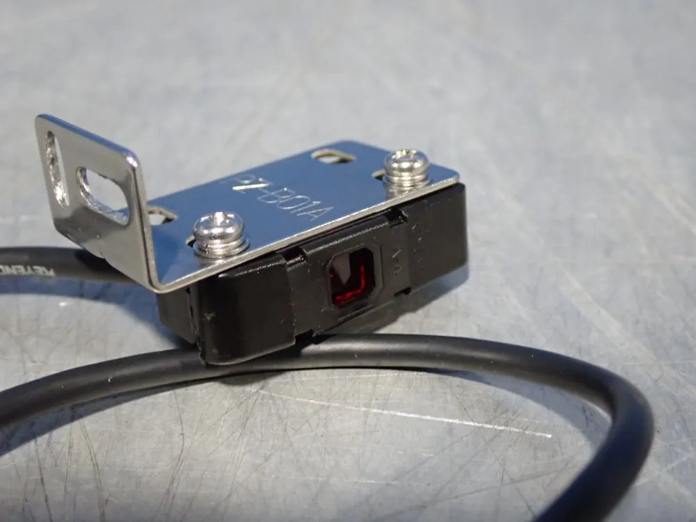 KEYENCE PHOTOELECTRIC SENSOR PZ-G51EP