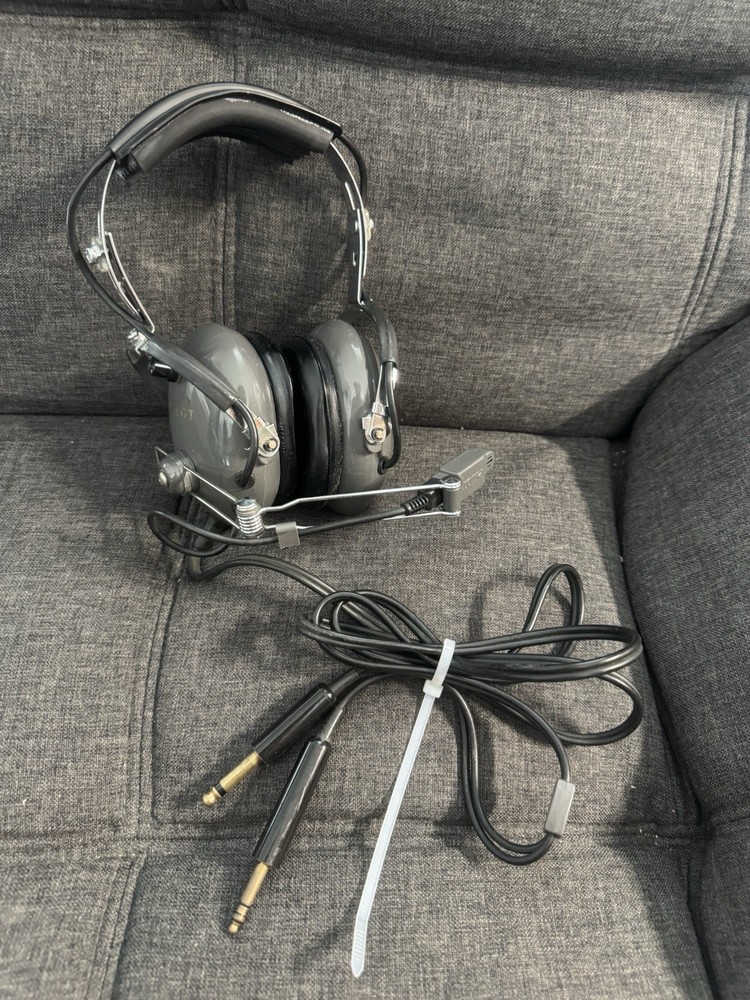 Pilot Avionics PA11-40 Aviation Headset