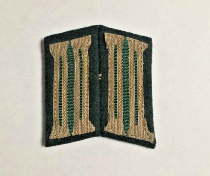 German Army WW2 GREEN Piped pair collar tabs GREEN BACKGROUND