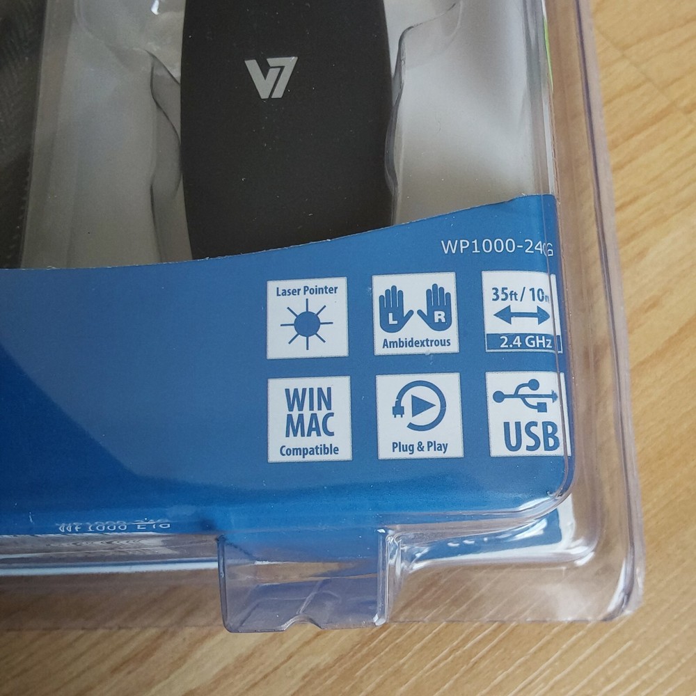 V7 Professional Wireless Presenter with MicroSD card Reader Plug play USB