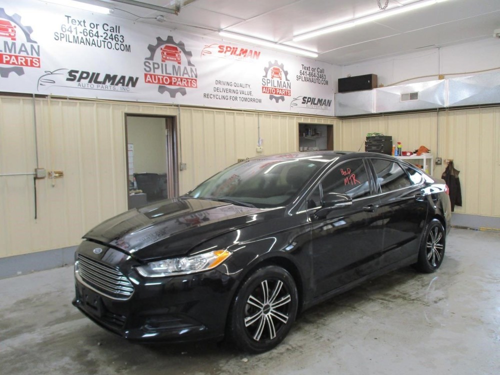 FUSION    2015 High Mounted Stop Light 1879516