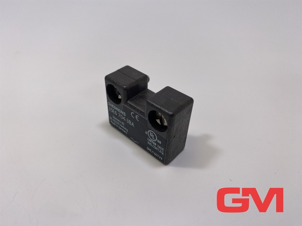 Siemens Solenoid Switch Rectangular Small 3SE6704-3BA Solenoid