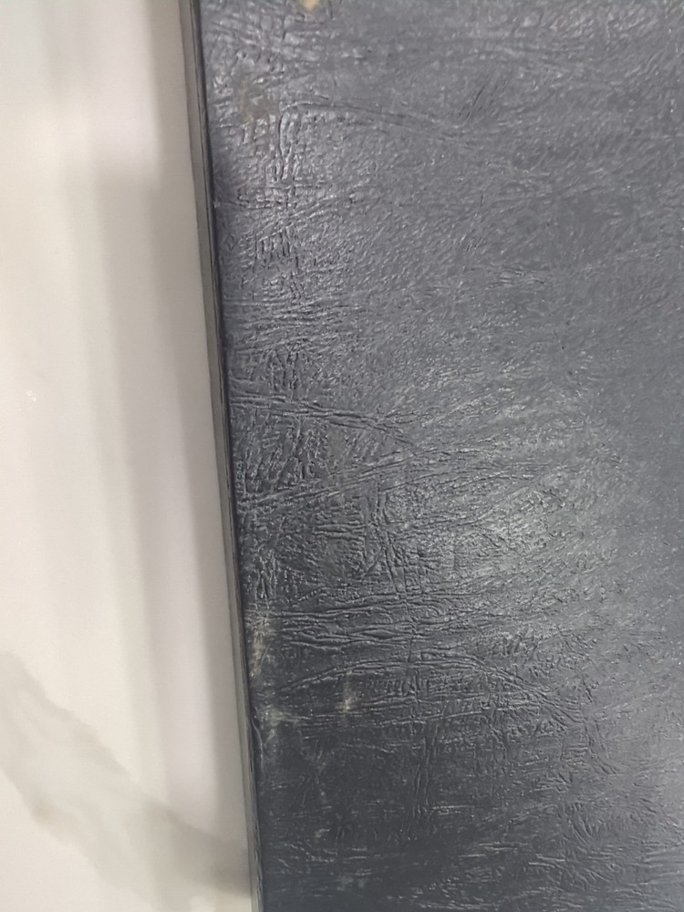 KISS Book KISSTORY USED Nice Ships Free DRGLAS