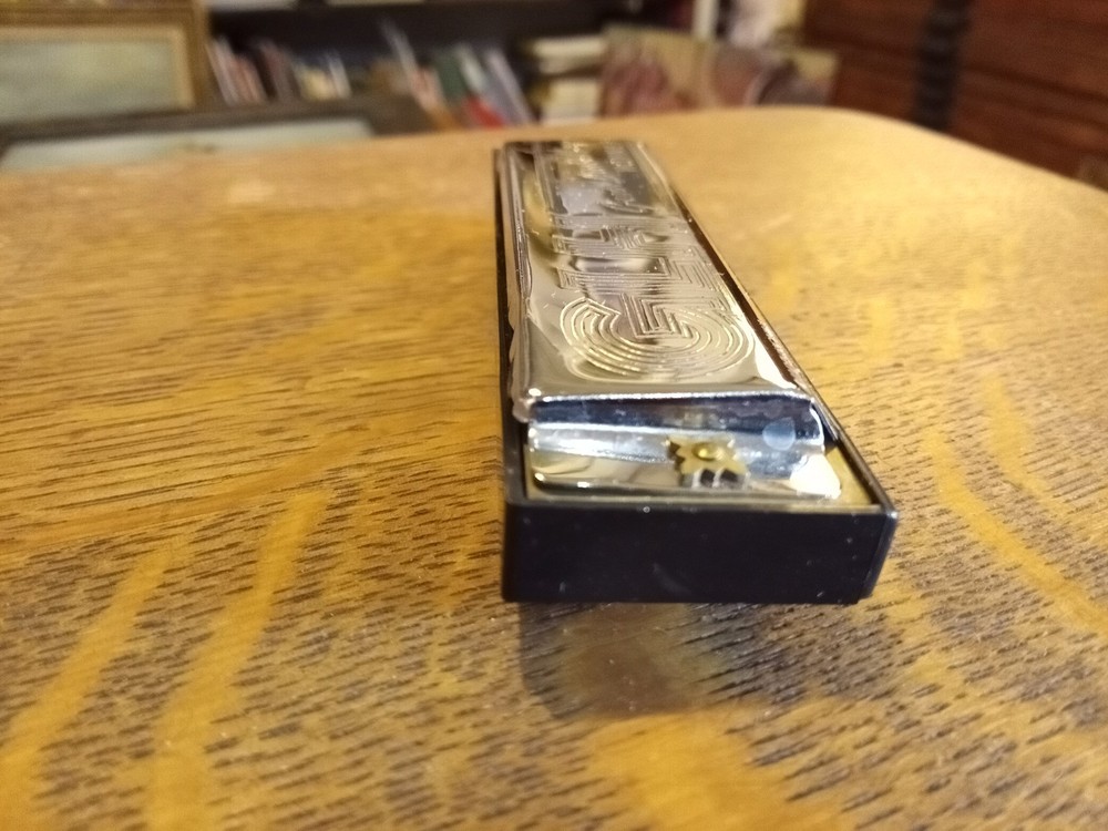 HOHNER GLH Harmonica with box