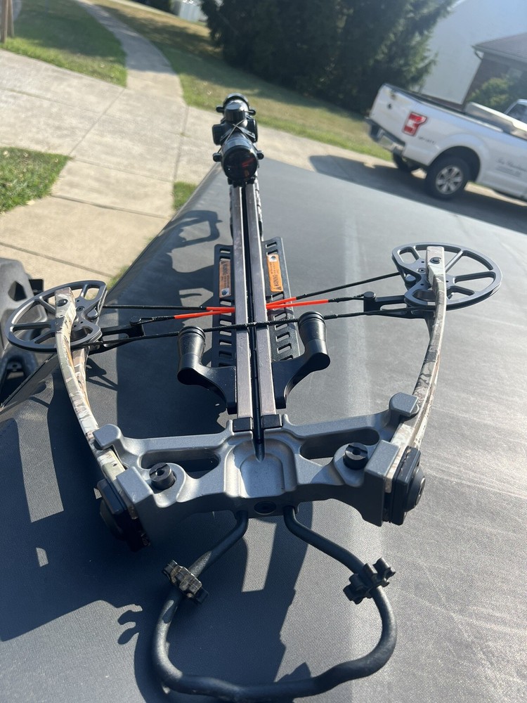 Bear X Constrictor 410fps Crossbow Kit / Plano Spire Hard Shell Case