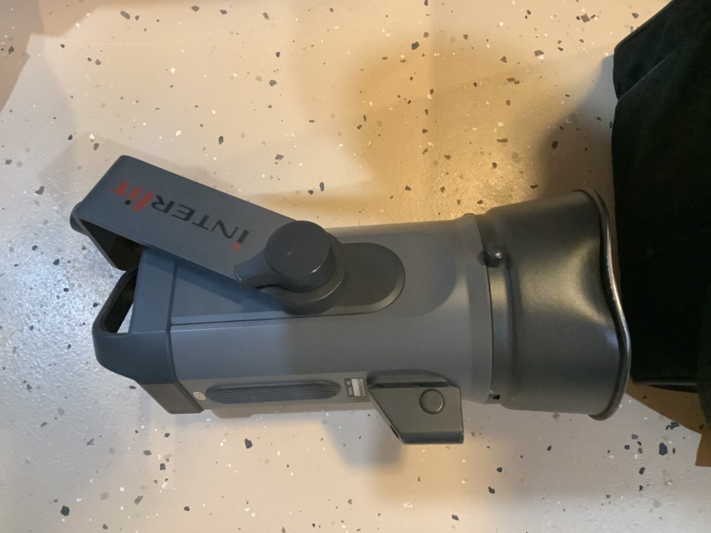 Interfit Colorflash 300i Studio Lighting Flash with Case
