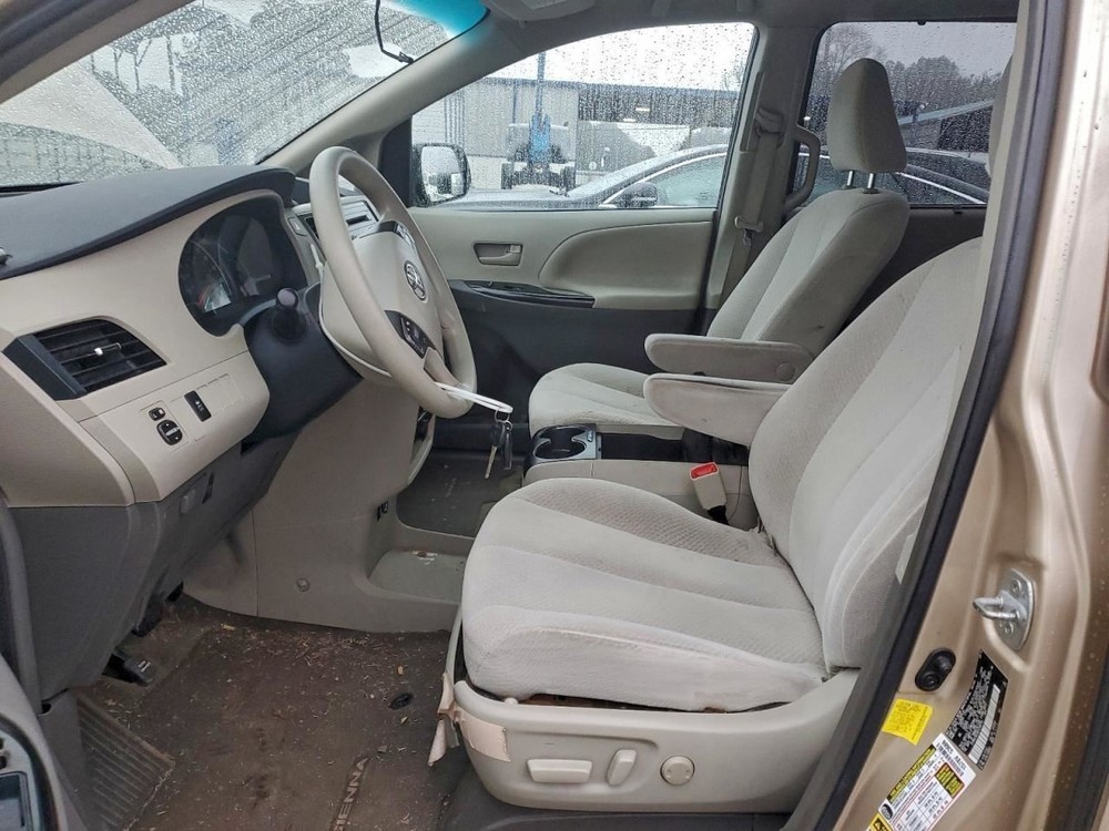 Fuse Box Engine Fits 11-16 SIENNA 4951406