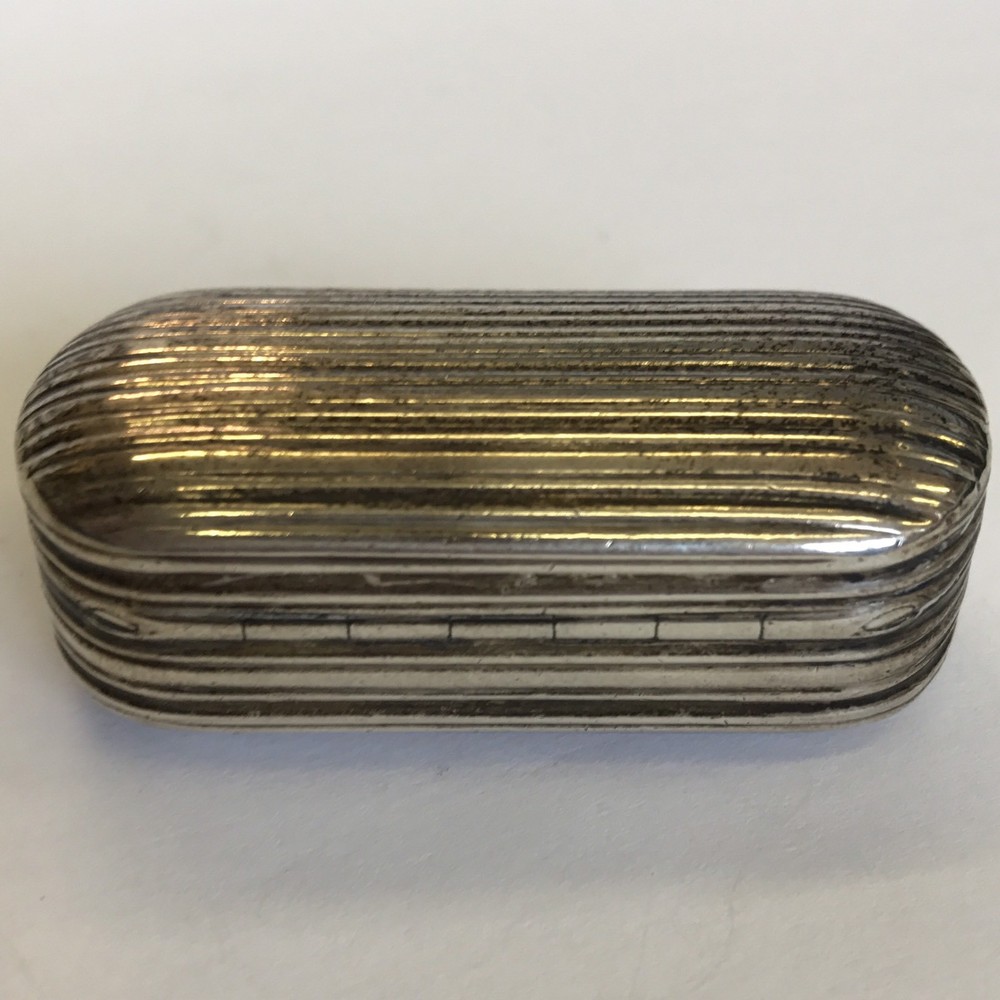 Fine Antique Georgian Solid Silver Snuff Box Thomas Willmore 1801 5.3cm X 2.6cm