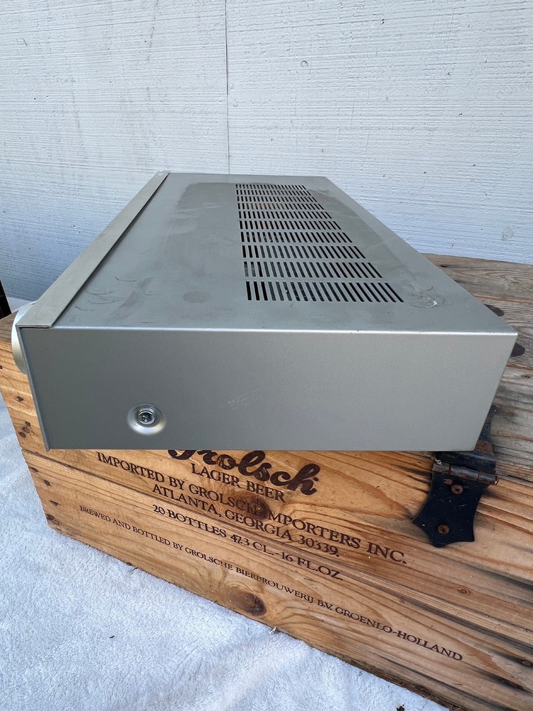 JVC A-K100 Stereo Integrated Amplifier Powers On