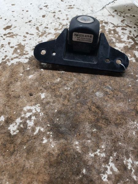 Camera/ Projector Rear View Camera Gate Mounted Fits 2012-2015 PILOT OEM