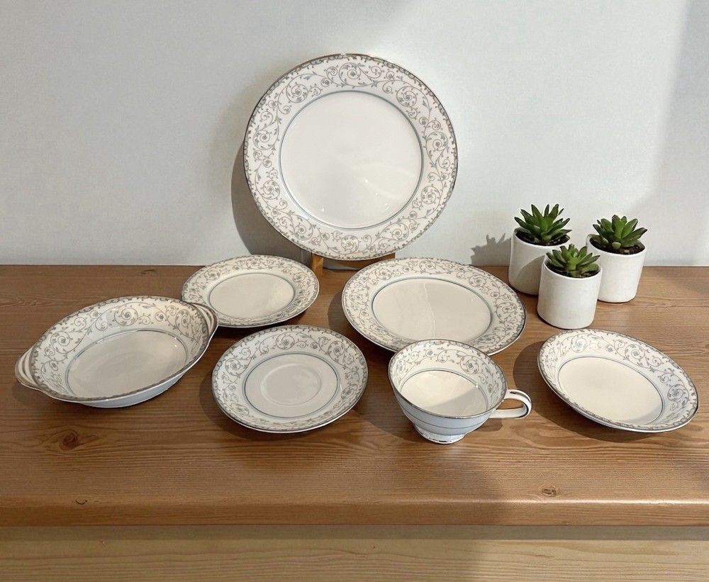 Vintage Noritake China, Oxford Pattern #5767, Complete Place Setting