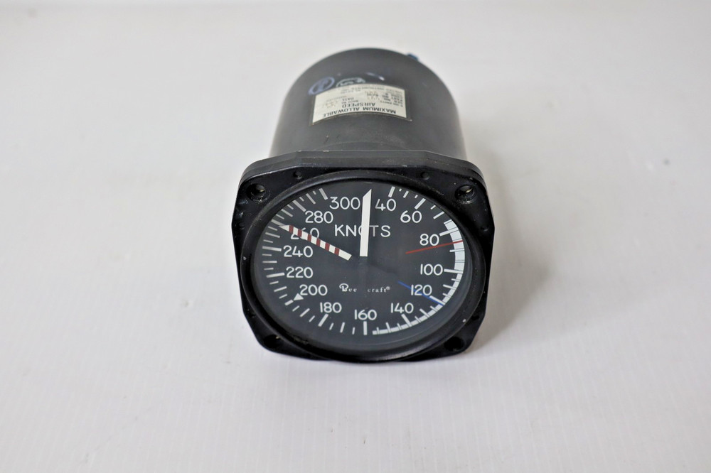 United Instruments 8230 Maximum Allowable Airspeed Indicator 101-384074-7