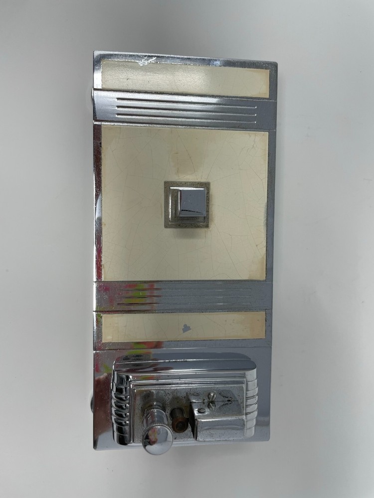 ART DECO RONSON TOUCH TIP LIGHTER AND CIGARETTE BOX