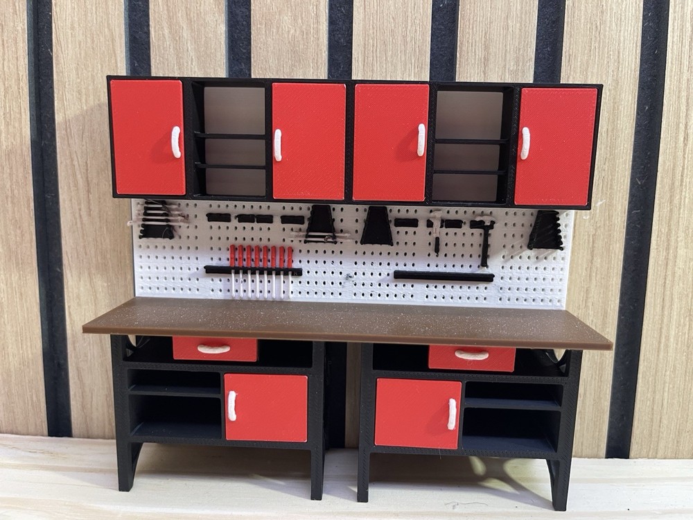 1/24 Scale Tool Box For Garage 3D Printed Model