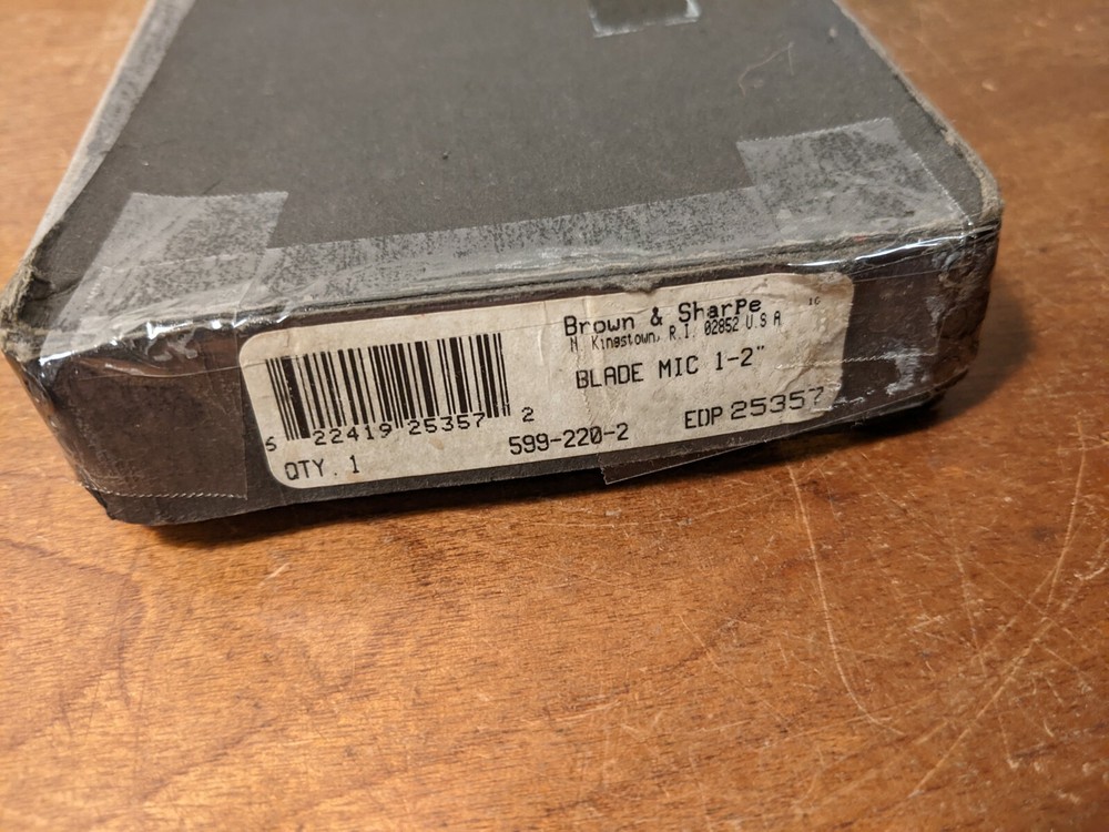 BROWN & SHARPE 1-2 Inch BLADE MICROMETER w/ BOX