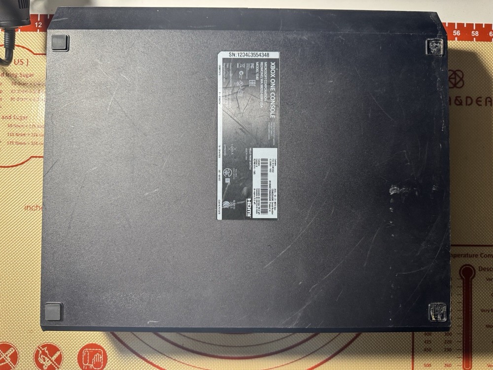 Microsoft Xbox One 1540 500GB Console Only