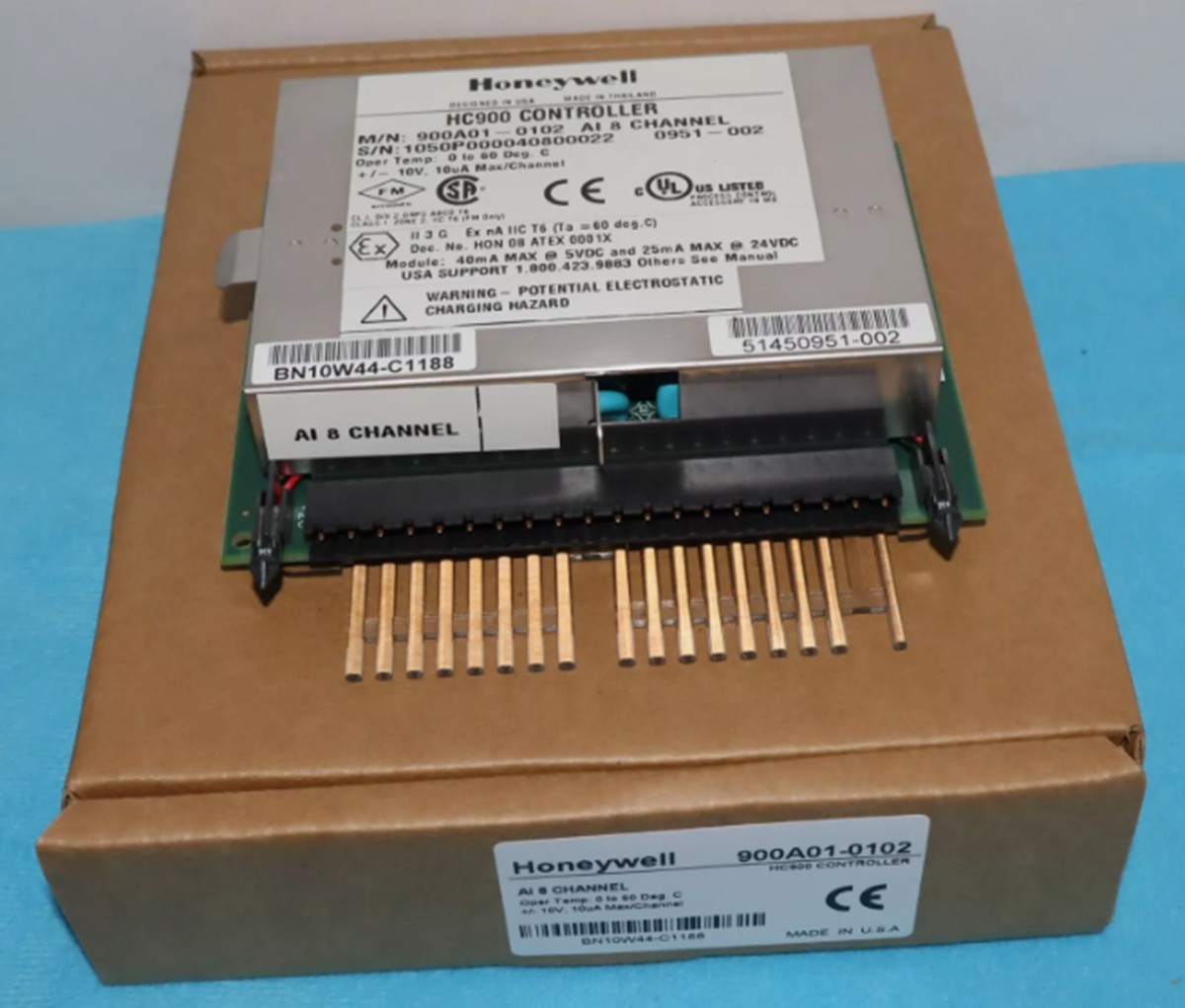 New In Box HONEYWELL 900A01-0102 PLC Controller US Free TAX