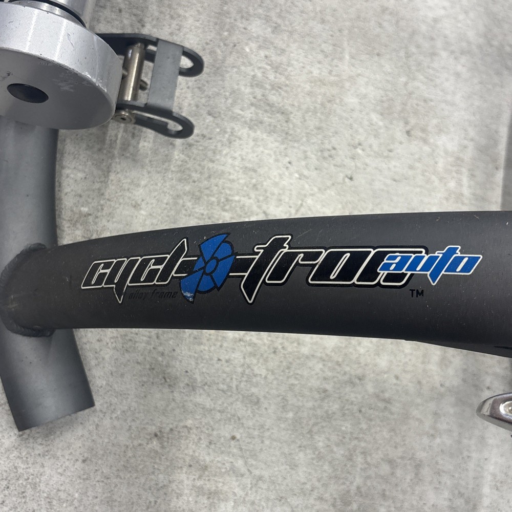 GIANT CYLCOTRON BICYCLE TRAINER