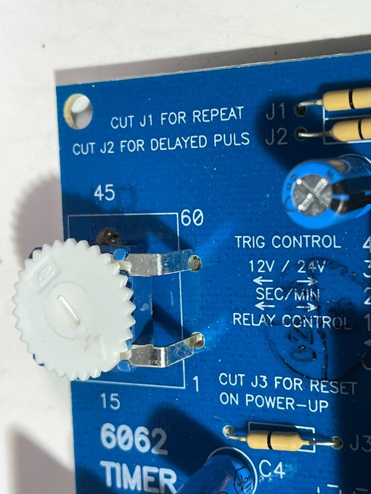 6062 Altronix Multi-Purpose Timer Module 12/24VDC NOS NOB