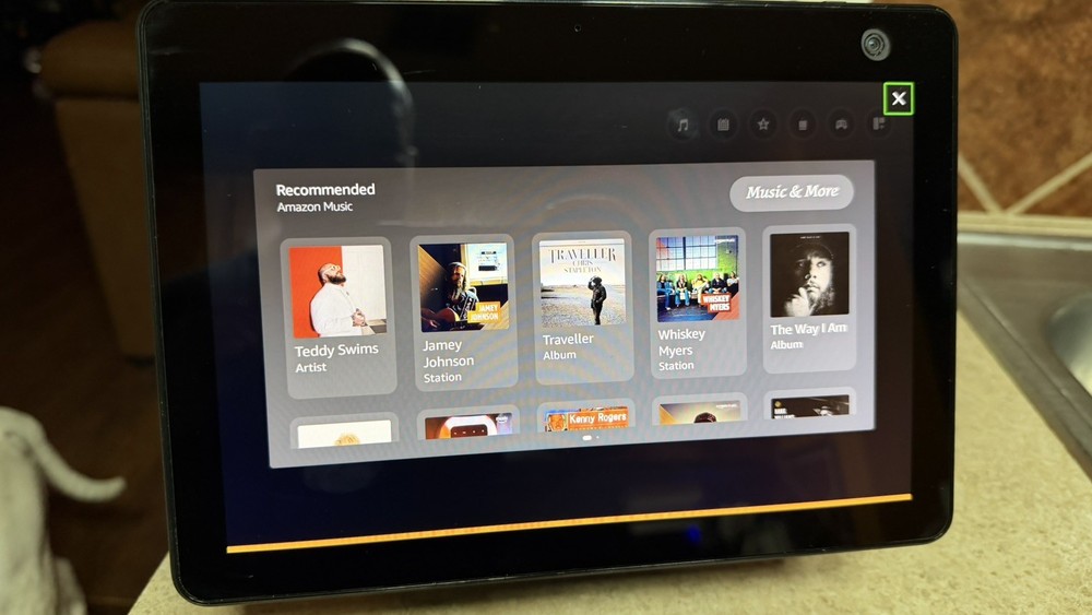 Amazon Echo Show 10 Black Alexa Display T4E4AT LOCKED Device Read
