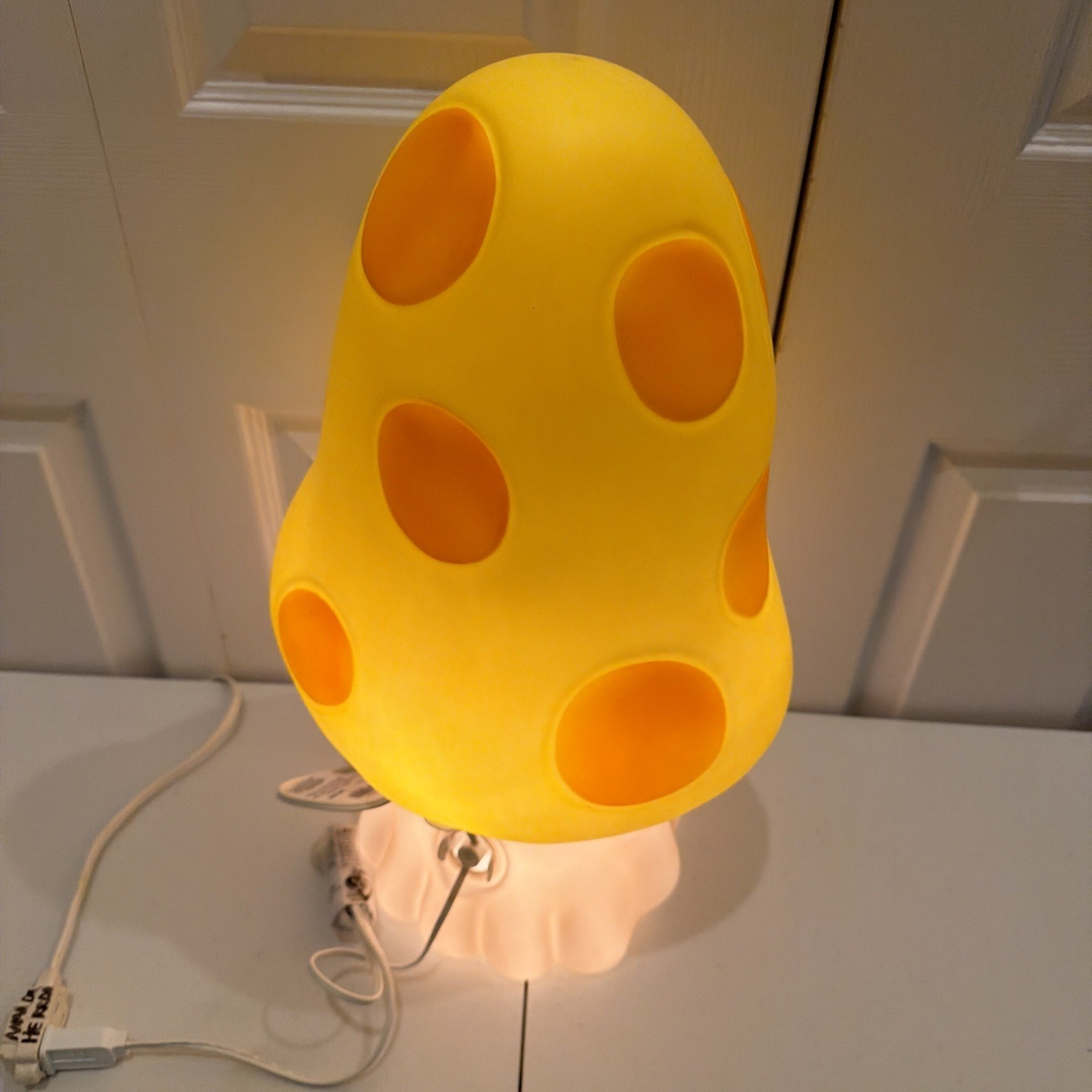 Cracker Barrel Yellow Orange Mushroom Blow Mold 20” New NWT Lights Up Tested