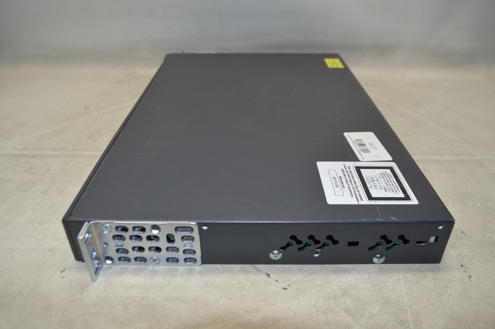 Cisco Systems ws-c3750v2-24ps-e v07 Network Switch