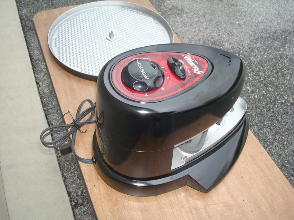 Presto Pizzazz Plus Rotating Pizza Oven 0343003 Dual Element Black Tested - Nice