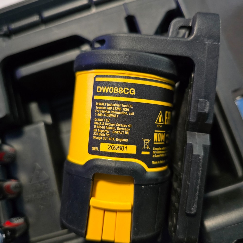 dewalt DW088CG laser