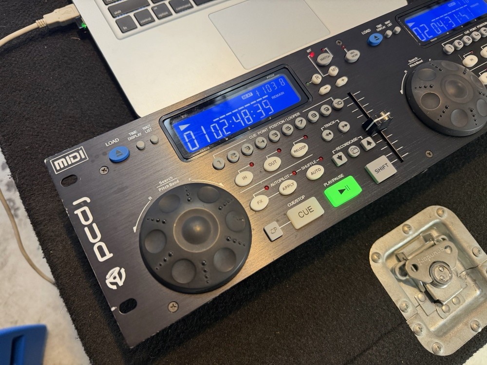 PCDJ DAC 3 Digital Audio Virtual DJ Pro Rackmount Mobile DJ Controller