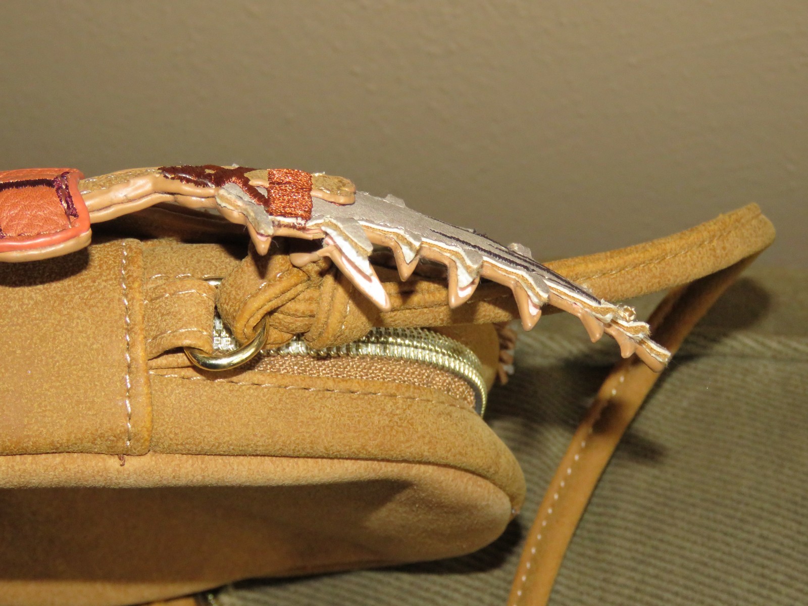 Danielle Nicole Disney Moana Kakamora Crossbody Bag Purse Rare find