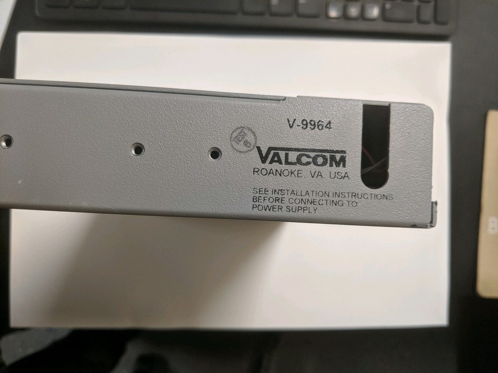 VALCOM V-9964 Digital Feedback Elimin