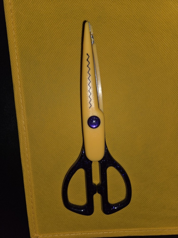 Fiskars Border Punch Flowers 3 Edging Scissors Scrapbooking Craft Tools Lot