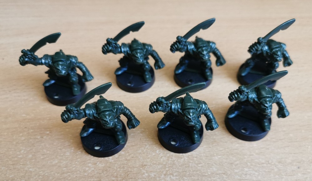Dark World Game 7 X Orcs with stands Waddingtons 1992