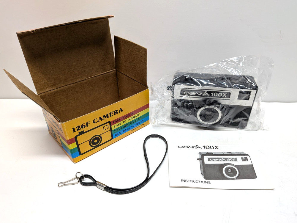 Centia 100X Camera New in Box 126F