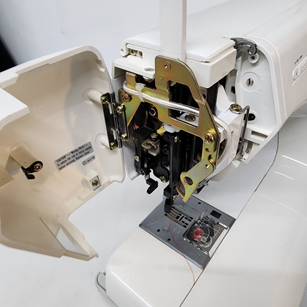 Janome Memory Craft 9000 Sewing Embroidery Machine Combo Computerized W Case Acc